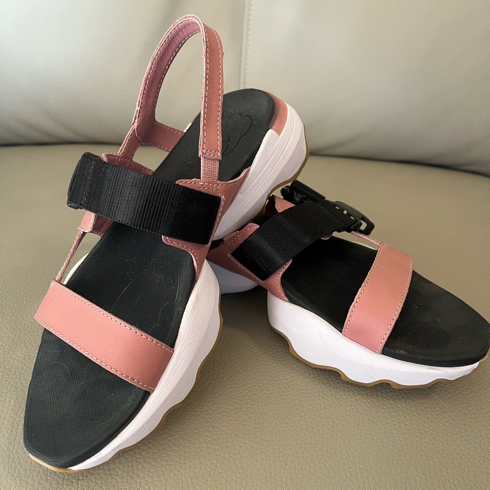 Women’s Pink Platform Sport Sandals